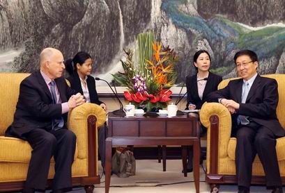  Hang meeting with Governor Jerry Brown